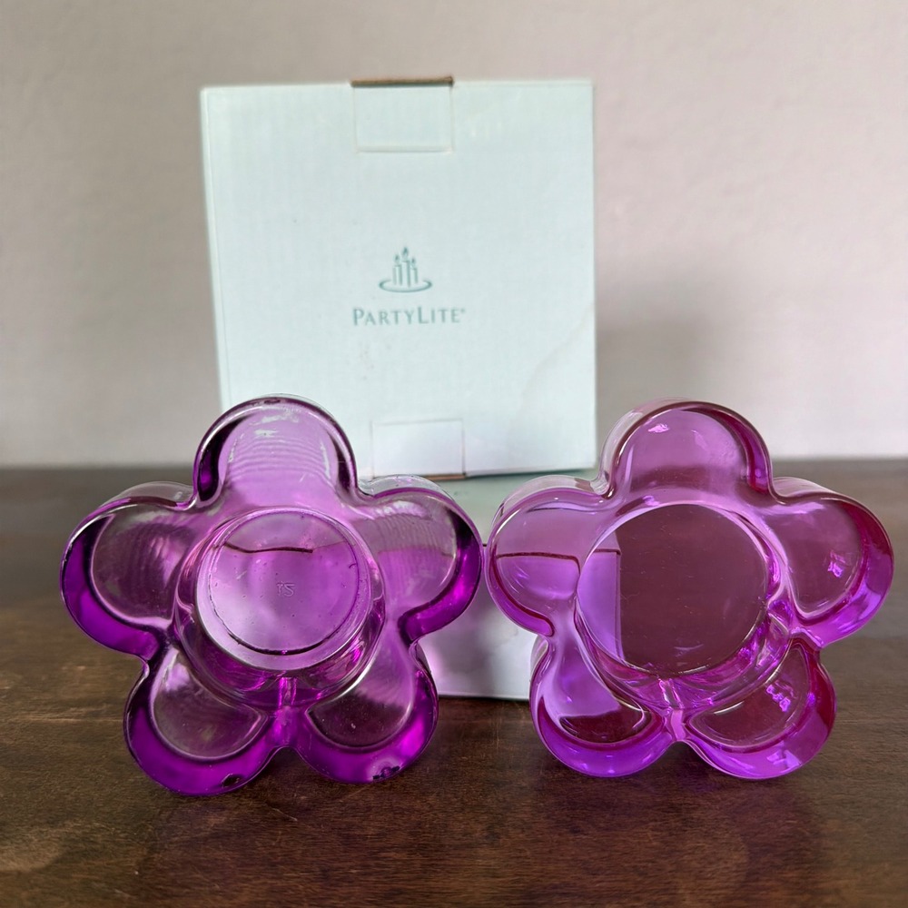 Retired PartyLite Color Lites Purple Flower Glass Tealight Holders Y2K‎ Lot of 2 - Picture 1 of 8